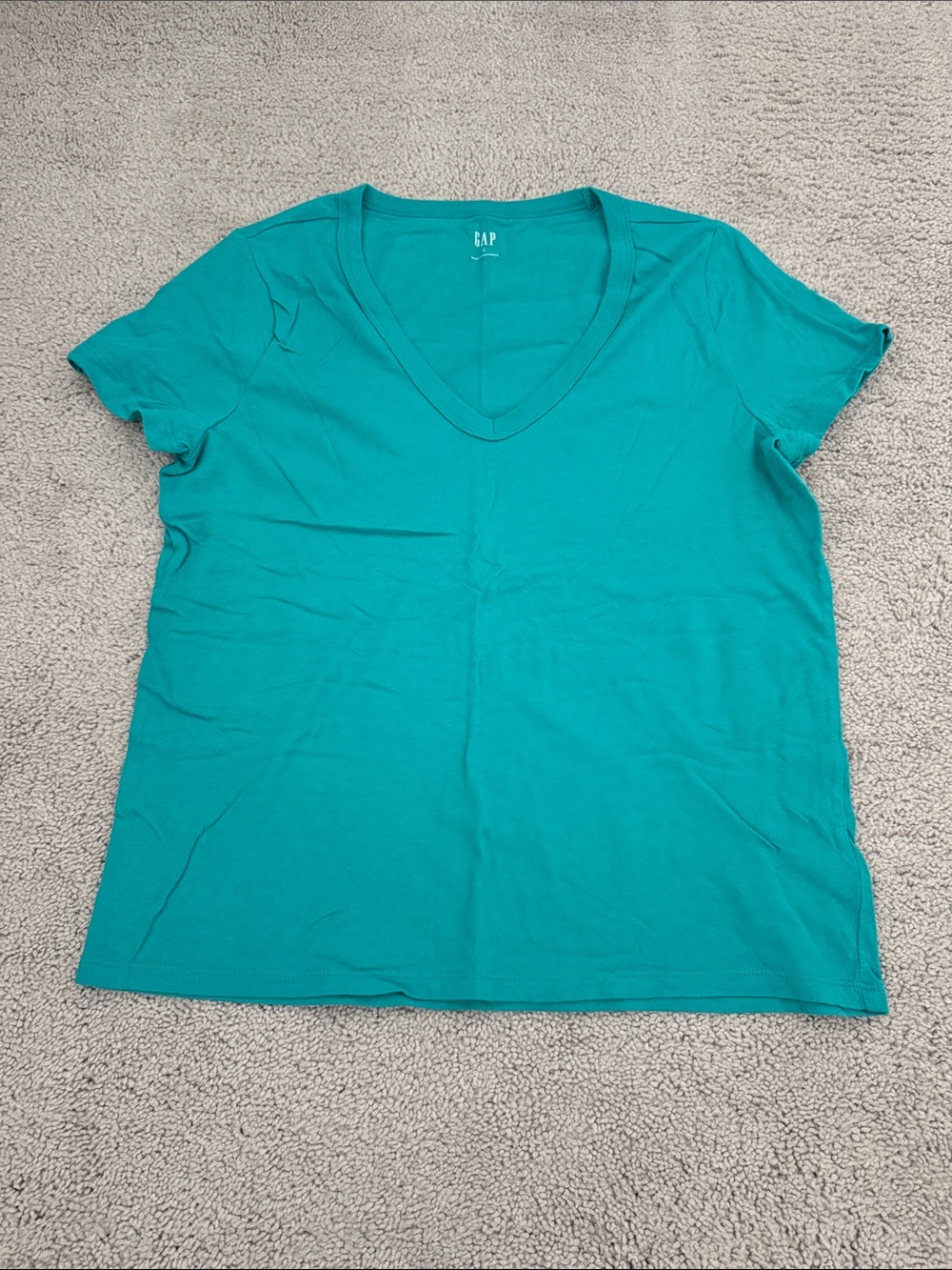 GAP Short-Sleeve V-Neck Tee in Teal